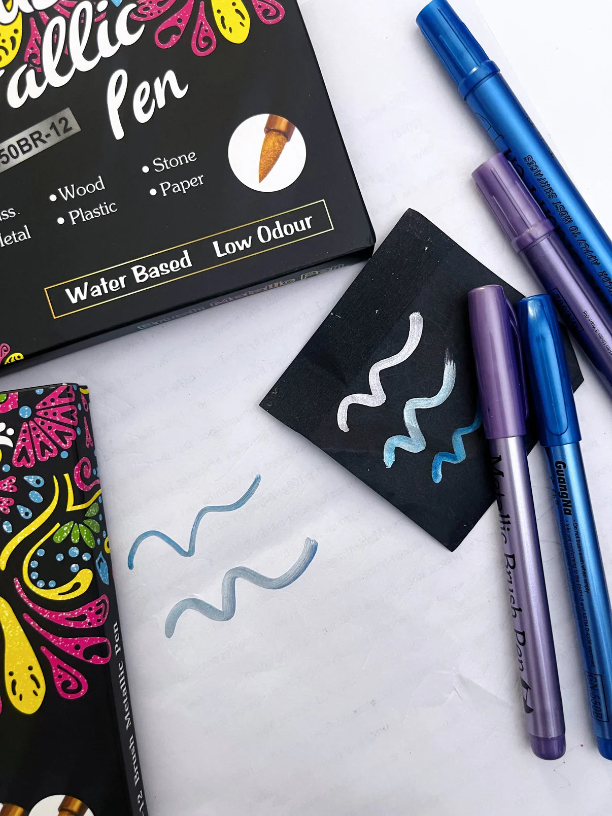 12 Colors Metallic Brush Pens Set