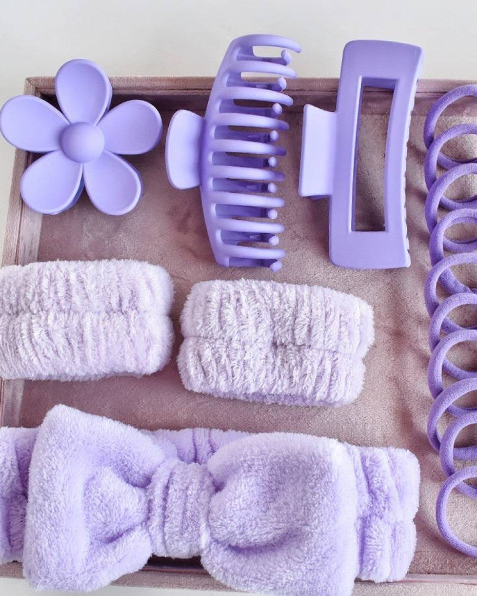Girlie hair accessories