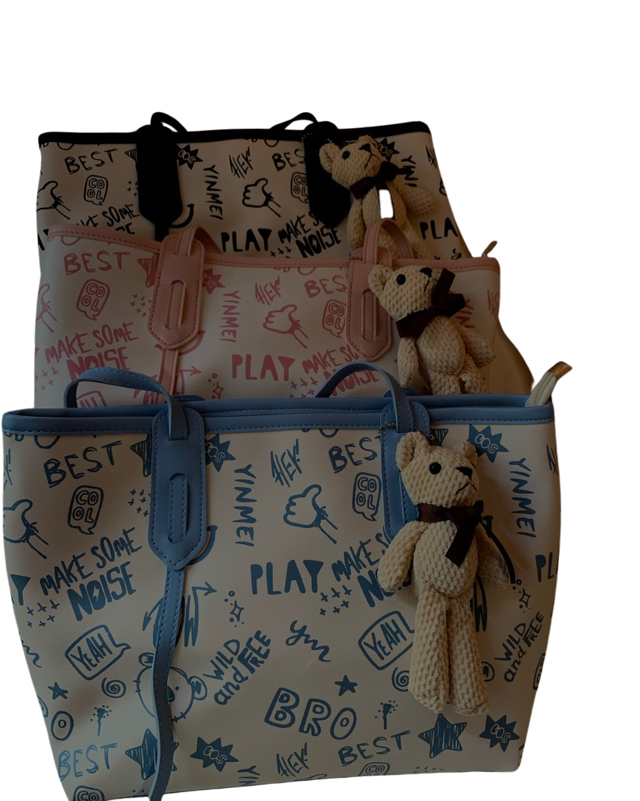 Tote Bags With Teddy Ornament