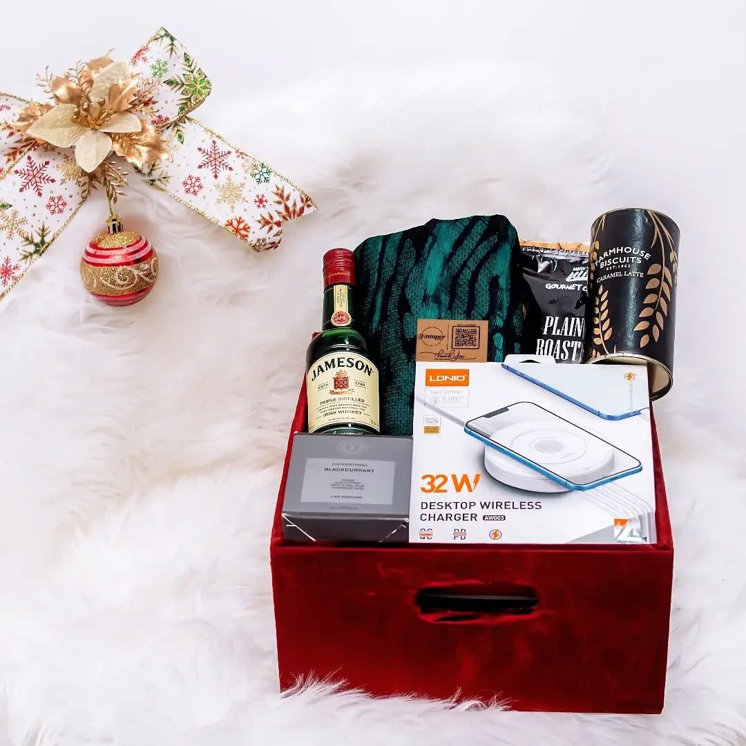 A Kings Noel – Luxury Christmas Gift Box for Him