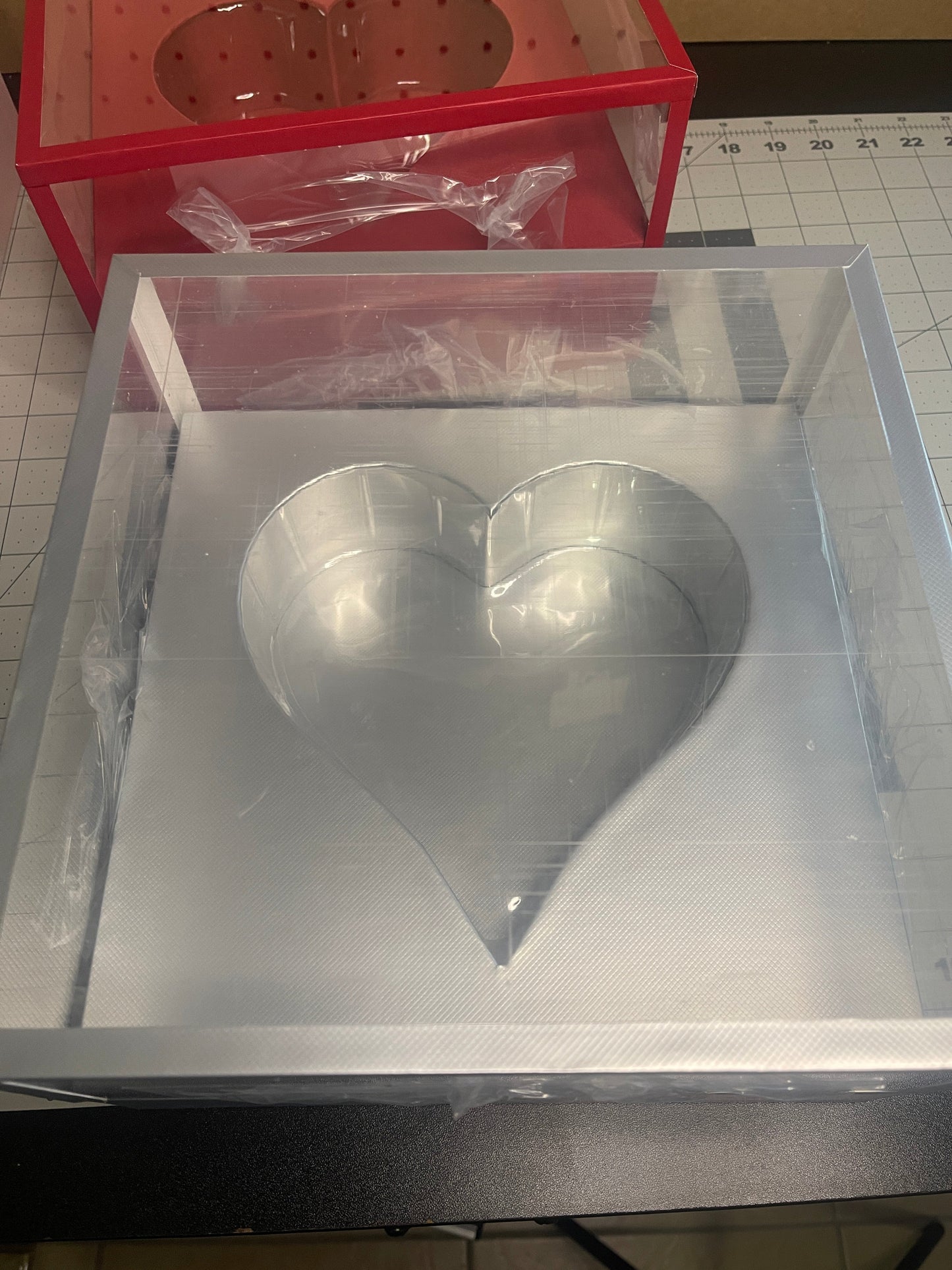 Acrylic Heart Medium box