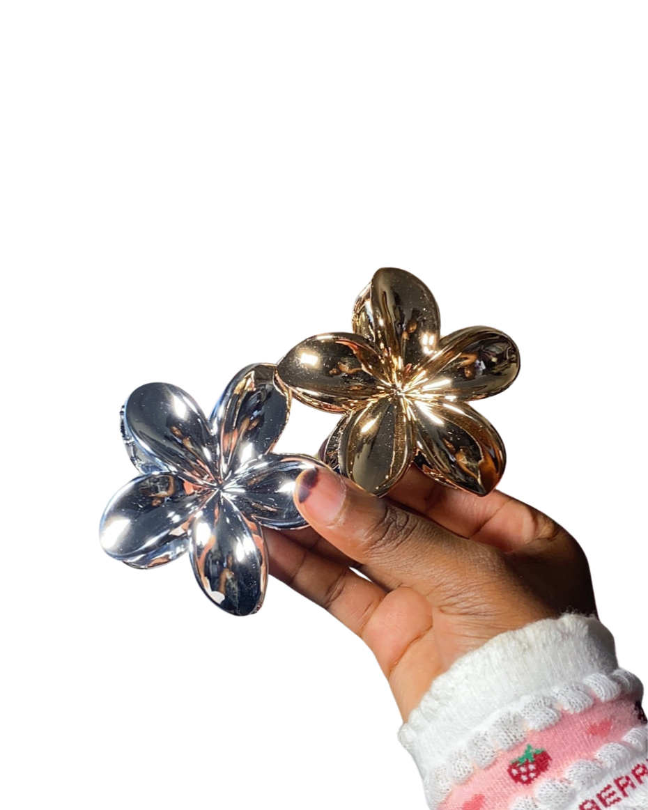 Matte Floral Hair Claw