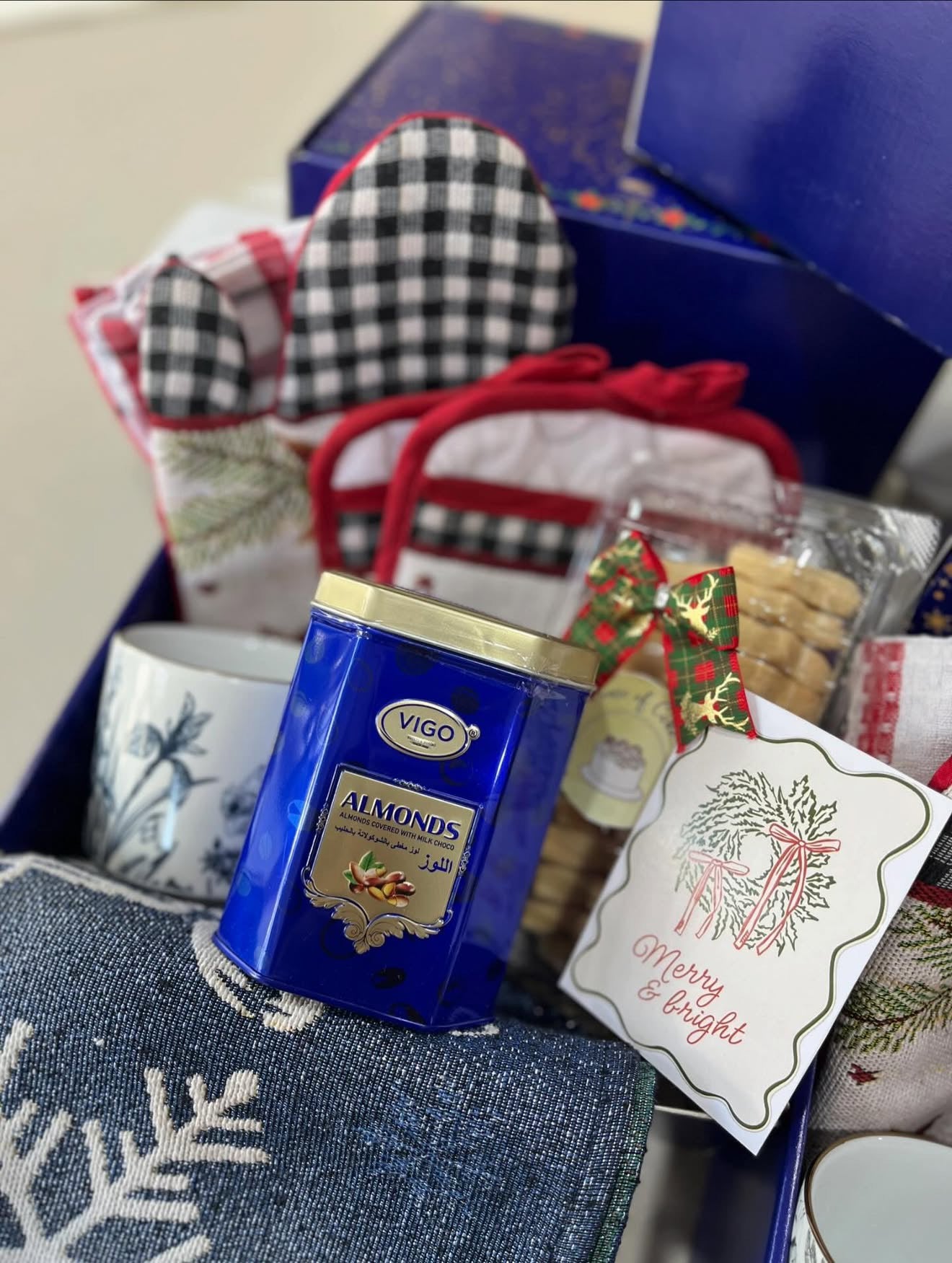 NOEL LUXURIES HAMPER