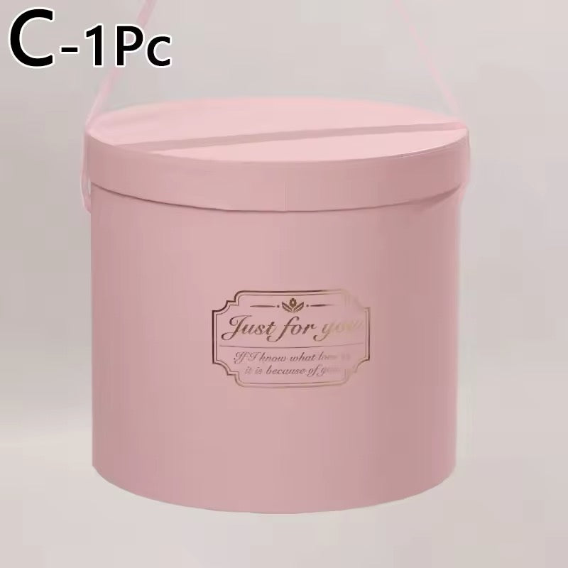 Round handled box