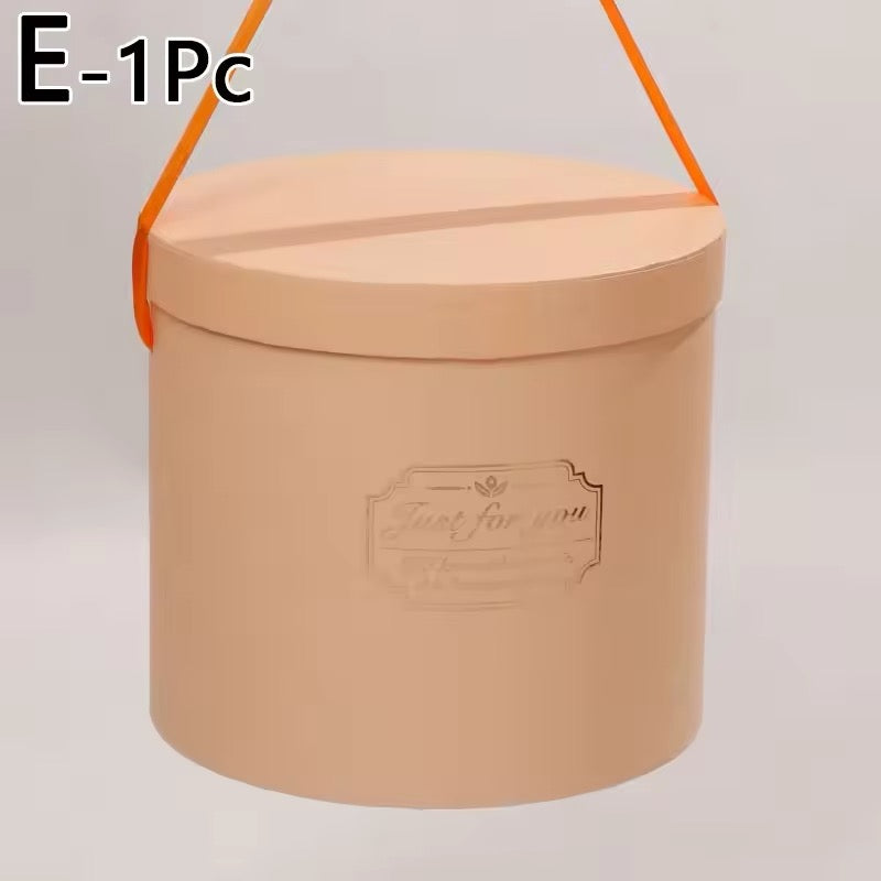 Round handled box