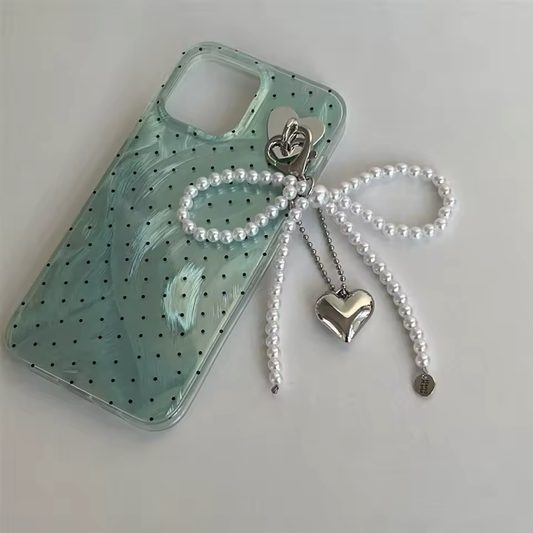 Pearly pendant with heart