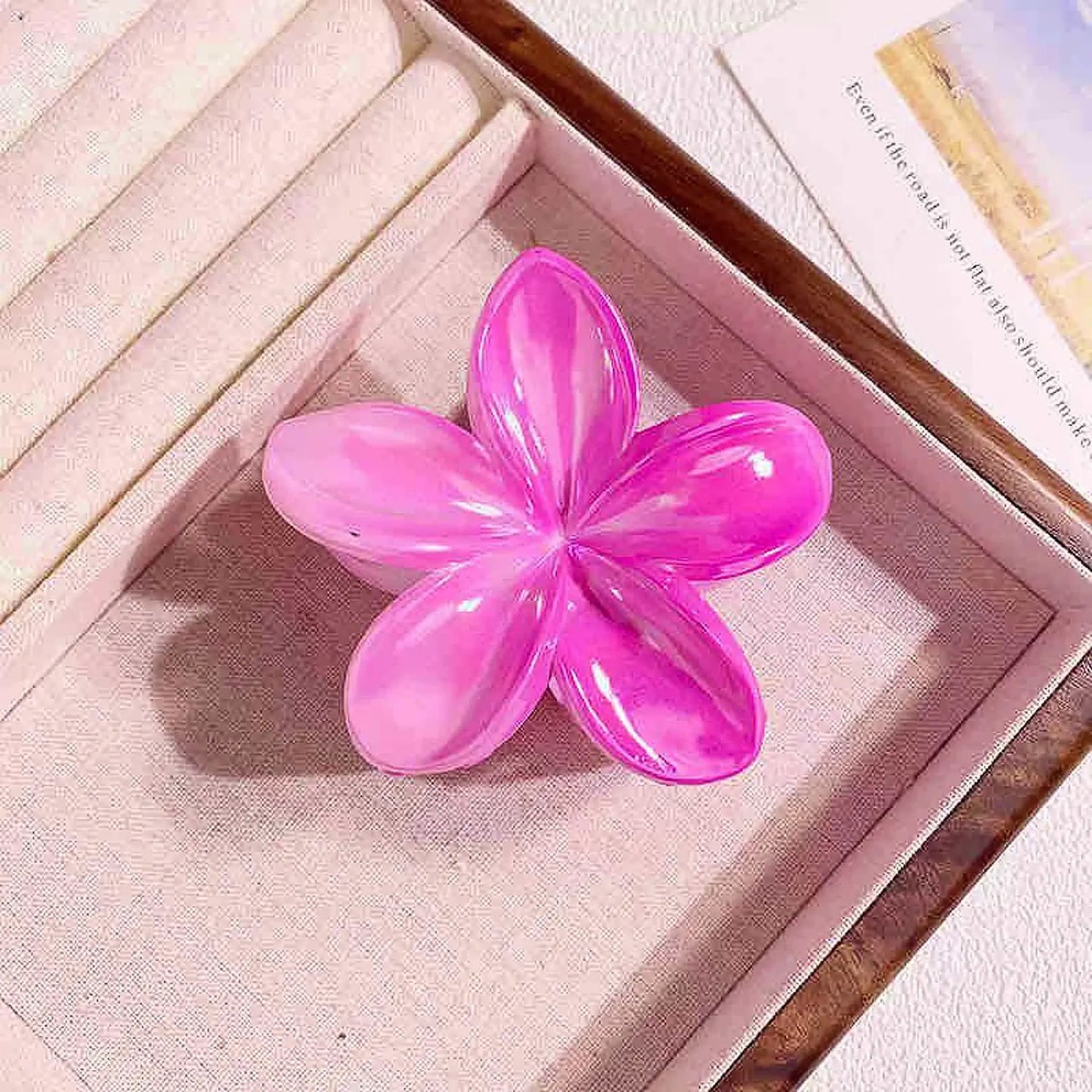 Flower design hair claw