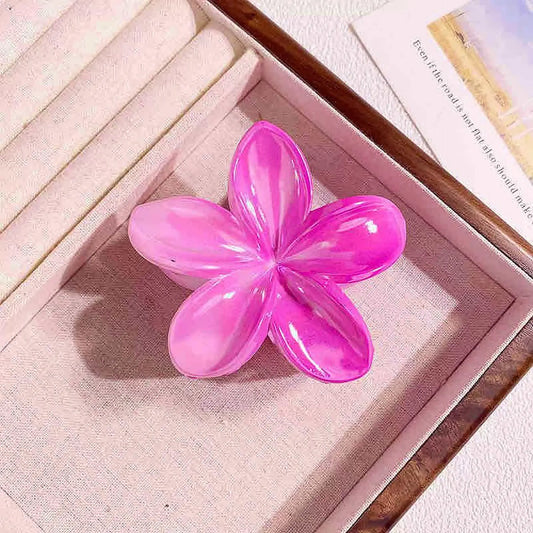 Flower design hair claw
