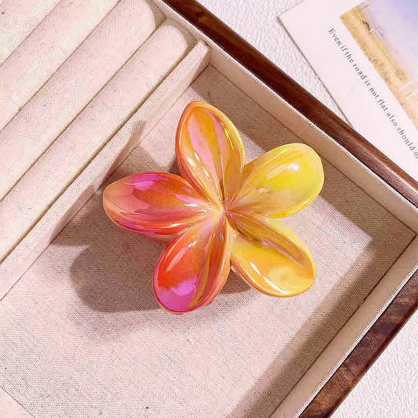 Flower design hair claw