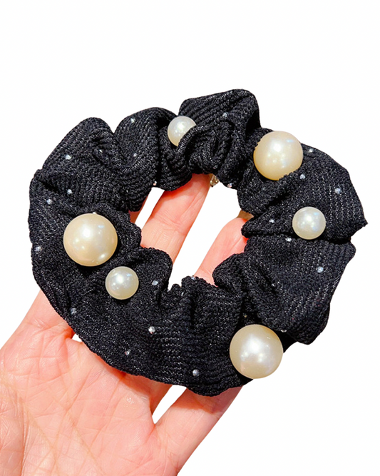 Pearl Scrunchie