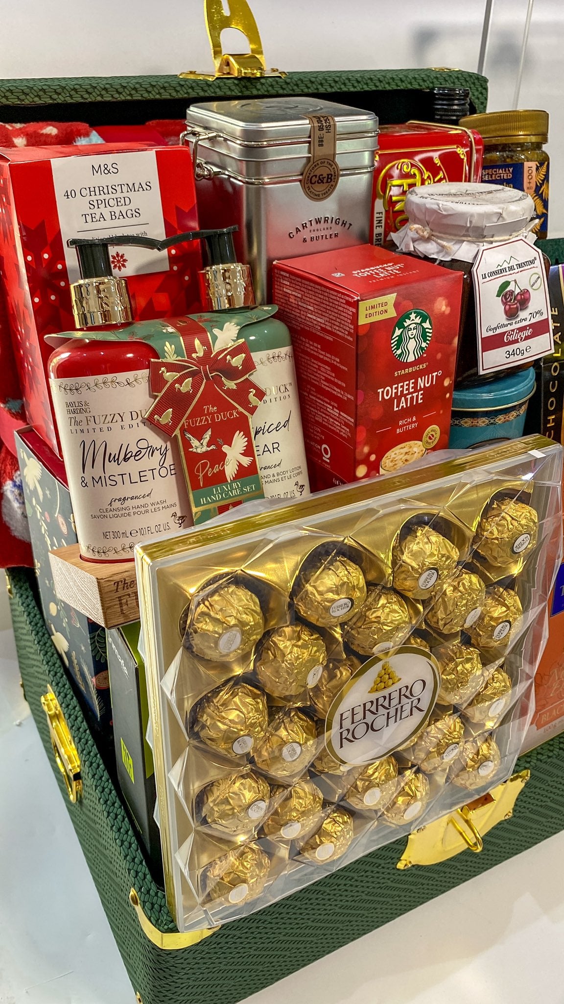 BRIEF XMAS HAMPER