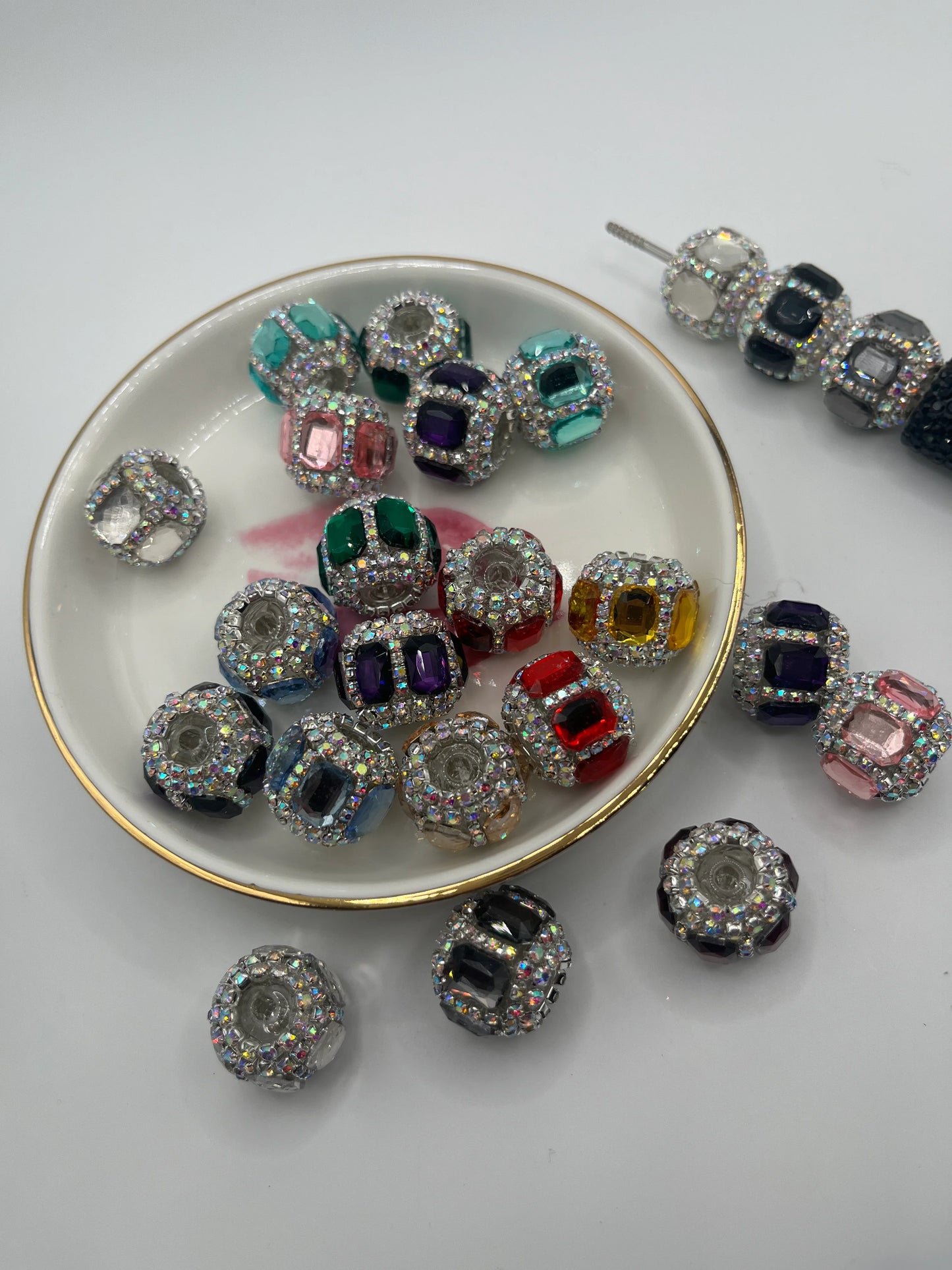 5pcs Bling Rhinestone Beads (Random Mix)